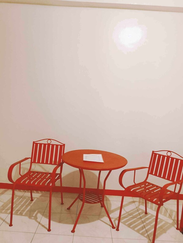 Basic Room | Desk - Wjv Inn Bacolod (Bacolod)