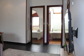 2 bedrooms, free WiFi, bed sheets