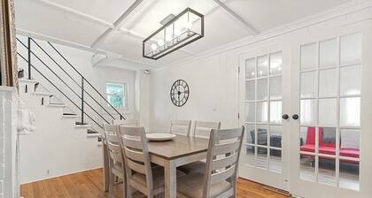 Lovely 4-bedroom home nestled in the picturesque downtown of Saratoga Springs