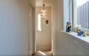 Interior - Lake Biwa and Omi Maiko are right in front of you! A private lakefront experience (大津市)