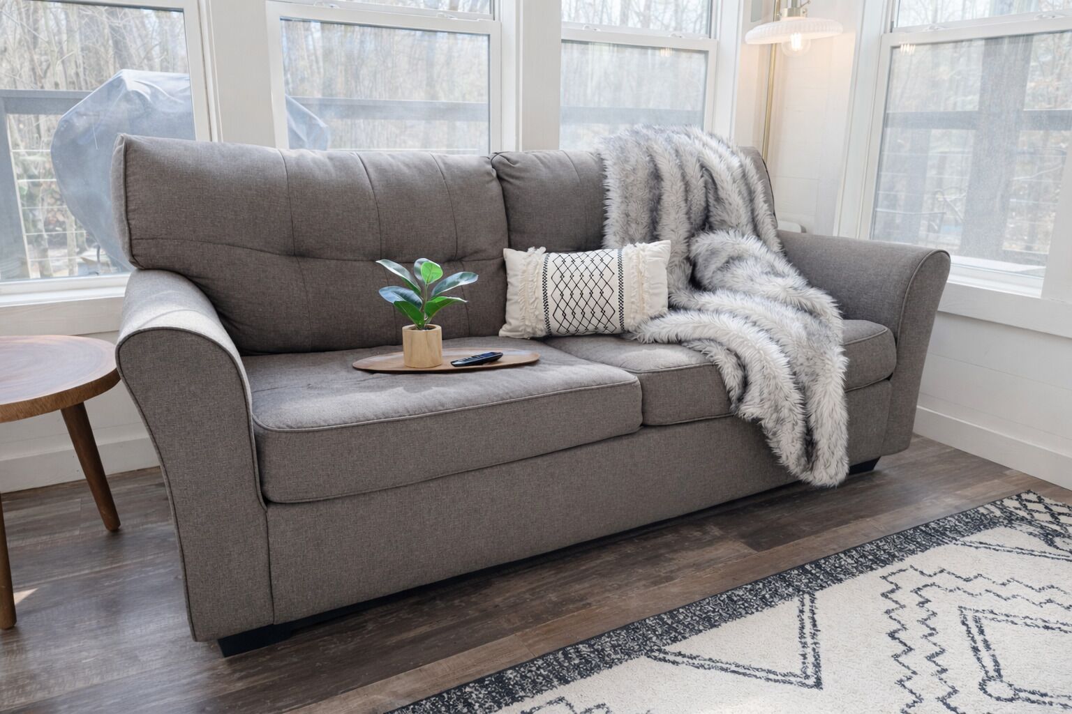 Televisie en een open haard