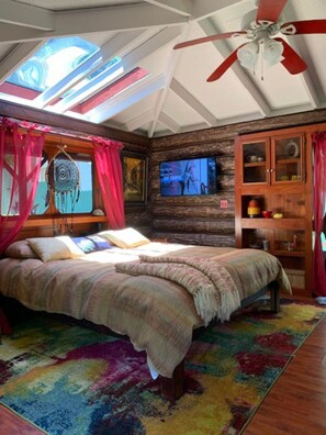 1 Schlafzimmer, Schreibtisch, WLAN, Bettwäsche