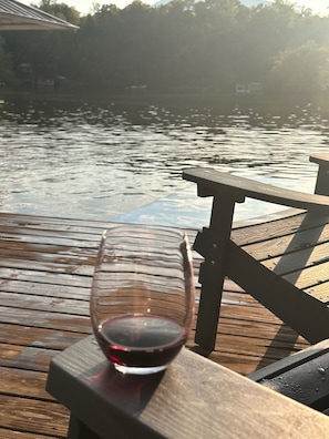 Miscellaneous - Sleep Lakeside in Our Cozy Boathouse with Mtn Views (Landrum)