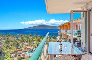Outdoor dining - Maui Resort Rentals: Honua Kai - Luxurious 7th Floor Interior Offering, 3 Total Bedrooms, Stunning Ocean Views plus XL Wrap-Around Balcony! (Lahaina)
