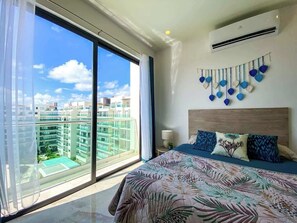 3 slaapkamers, een strijkplank/strijkijzer, wifi, beddengoed