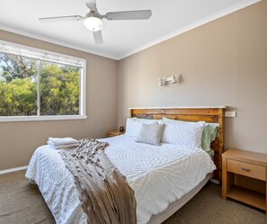 Comfort Cabin, 2 Bedrooms, Non Smoking, Kitchen - Orchid Lane Cottages (Dadswells Bridge)