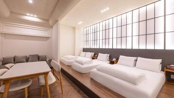 Quadruple Room | 1 bedroom, soundproofing, free WiFi