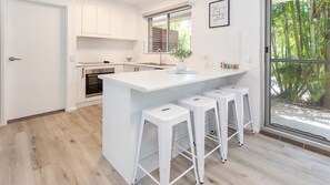 Kjøleskap, ovn og oppvaskmaskin