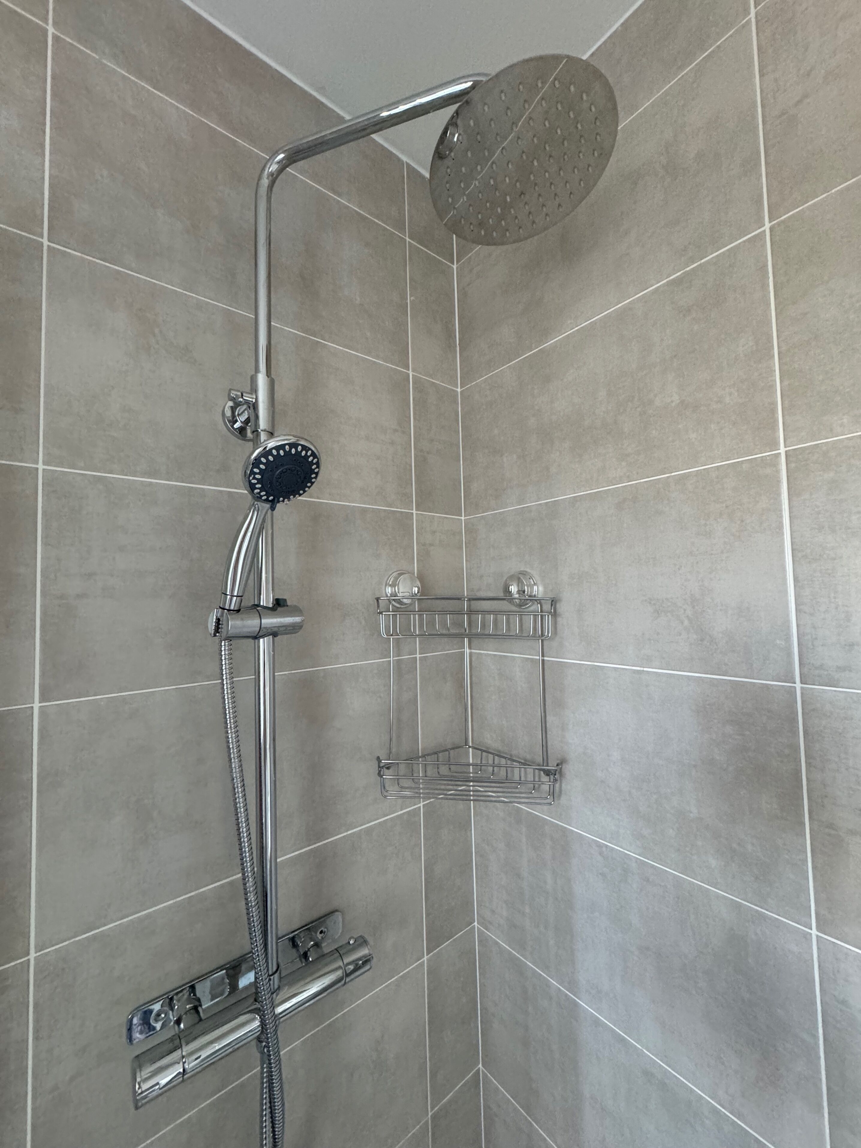 Ferienhaus | Badezimmer | Dusche, Handtücher