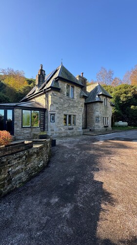 Cosy 4-bed Cottage - Scenic Retreat, Aga & Wifi