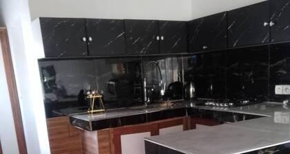 Seaside Villa Sleeps 2 with Ocean Views