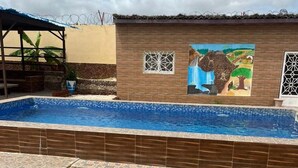 Pool - Sendou Cabano Villa Sleeps 6 with Parking (Sendou)