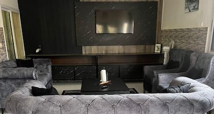 Sendou Cabano Villa Sleeps 6 with Parking