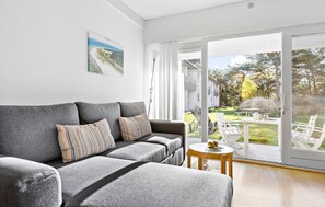 TV - 1 bedroom stunning apartment in Nexø (Nexø)