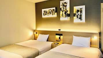 1 bedroom, desk, iron/ironing board, WiFi (free)