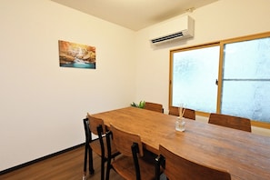 Dining - RAC4EF2_House / Beppu Ōita (Beppu)