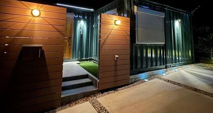 Minamiizu Container House Hotel / Kamogun Shizuoka