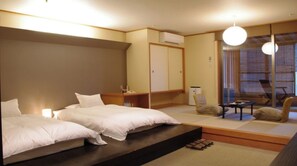 1 chambre, bureau, fer et planche à repasser, Wi-Fi gratuit