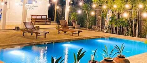 2 piscinas al aire libre