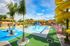 3 outdoor pools - Kabaleyan Cove Resort powered by Cocotel (San Carlos)