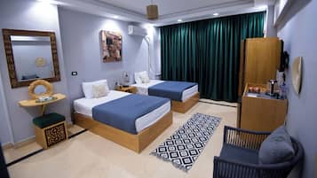 Habitación Deluxe con 2 camas individuales, balcón, vistas a la montaña | Escritorio y wifi gratis