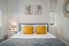 1 bedroom, iron/ironing board, WiFi, bed sheets - Stylish 1-bed City Apt Doncaster

 (Doncaster)