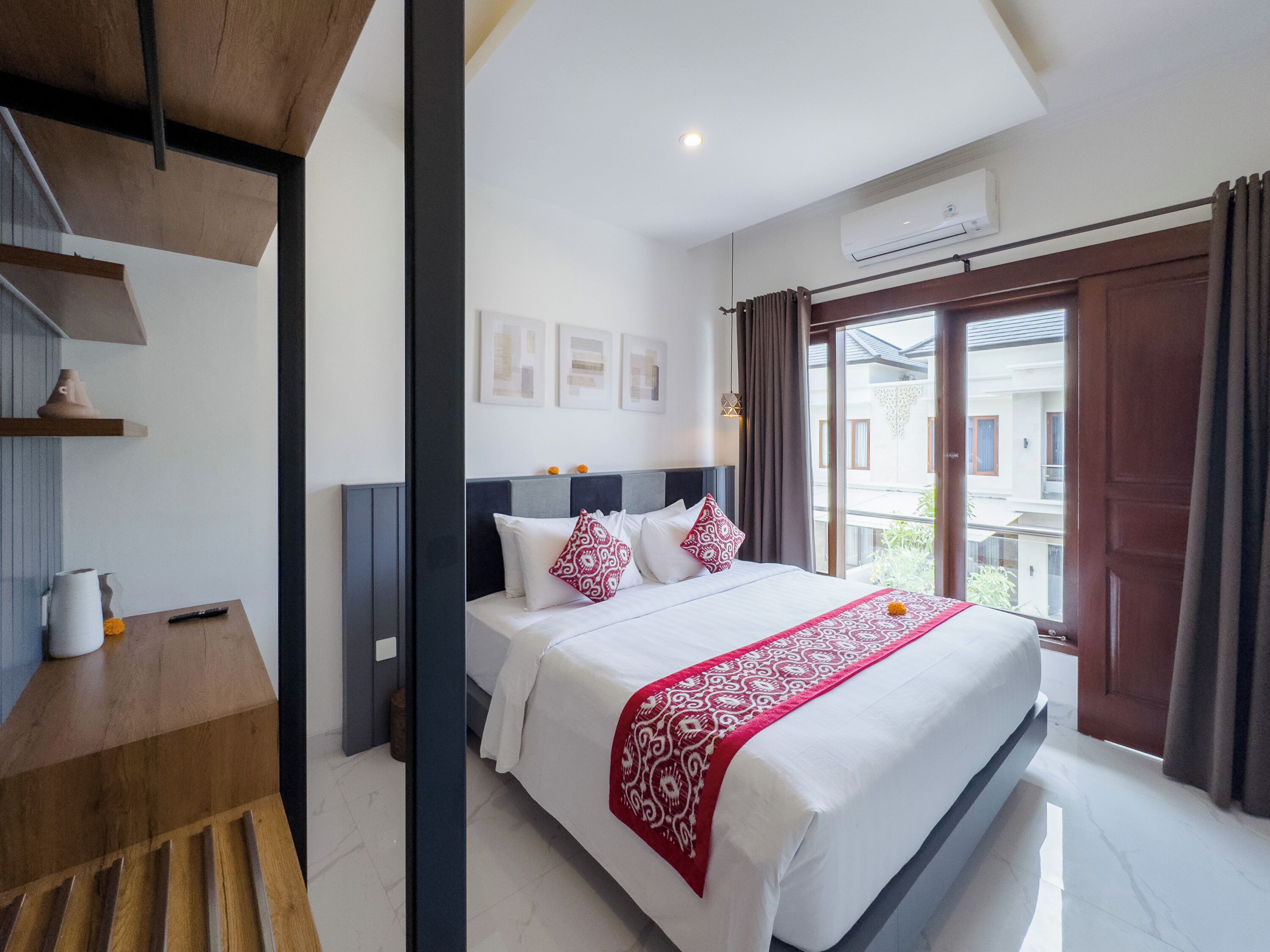 Villa – deluxe, 1 soverom, ikke-røyk, bassengutsikt | Wi-fi (inkludert) og sengetøy