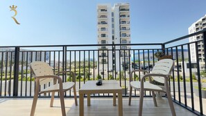 Unclassified image, 3 of 54, button