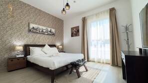 1 habitación, escritorio, tabla de planchar con plancha y wifi gratis 