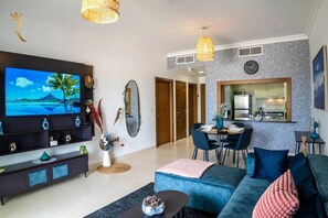 TV - Ansam 416 · Brand New Spacious 1BR Apt in Yas Island (Abu Dhabi)