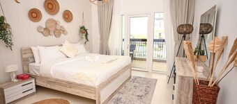 Yas Natura Bliss 1BR Apartment