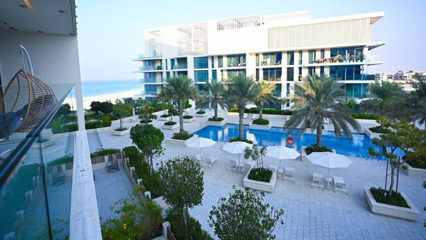 Pool - Sandy Beach 1BR Saadiyat Island. (Abu Dhabi)