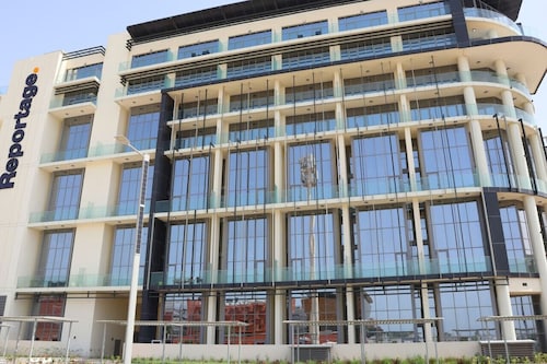 Modern 1BR apartment Masdar city