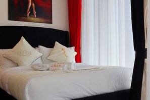 1 habitación, tabla de planchar con plancha, cuna de viaje y wifi
