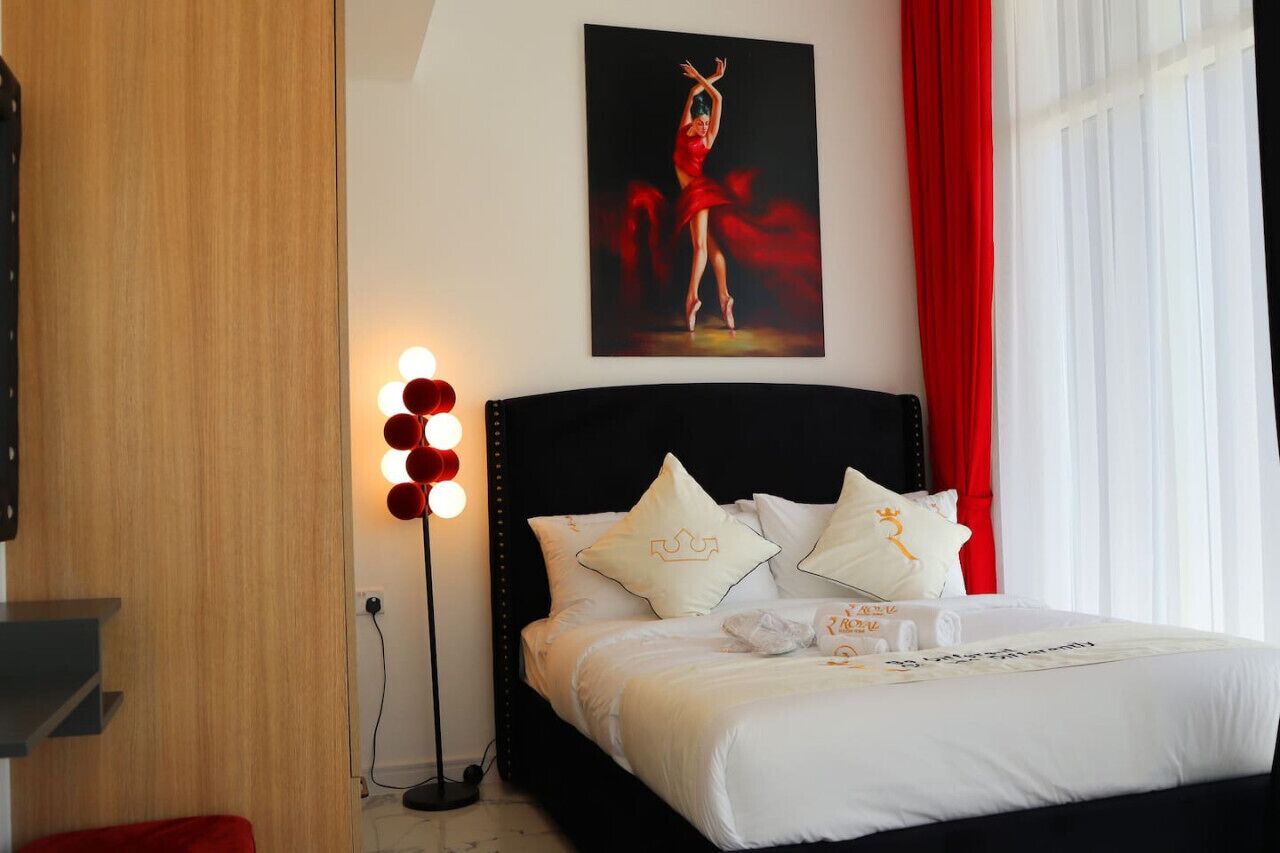 1 habitación, tabla de planchar con plancha, cuna de viaje y wifi 