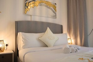 2 Schlafzimmer, schallisolierte Zimmer, Bügeleisen/Bügelbrett