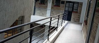 Lux Suites Amaziah Apartments Muthiga