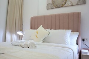 2 bedrooms, iron/ironing board, travel crib, WiFi