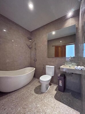 Suite, 1 Schlafzimmer | Badezimmer