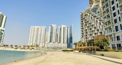 Queen Studio-City of Lights in Al Reem