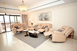 TV - Splendid 3BR Coastal Escape - Corniche Beach (Abu Dhabi)