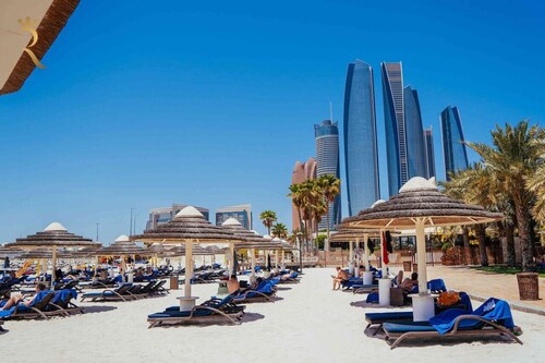 Splendid 3BR Coastal Escape - Corniche Beach