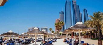 Splendid 3BR Coastal Escape - Corniche Beach