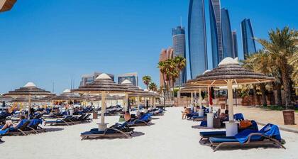 Splendid 3BR Coastal Escape - Corniche Beach