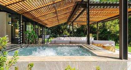 Casas Abi: A Riverside Sanctuary with Firepit in Avándaro