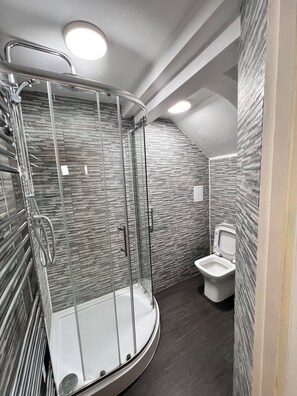 Casa | Bagno | Doccia, vasca da bagno a immersione totale, asciugamani