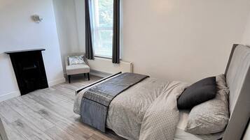 House | 3 bedrooms, free WiFi, bed sheets