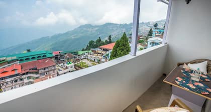 Charming 4-bedroom bed & breakfast in Darjeeling 850 mts from Mall Road