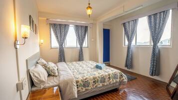 4 bedrooms, WiFi, bed sheets