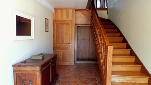 Interior - Gite du Lac - Lake Vouglans (Largillay-Marsonnay)